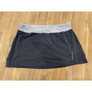 BROOKS ATHLETIC SKORT SIZE LARGE